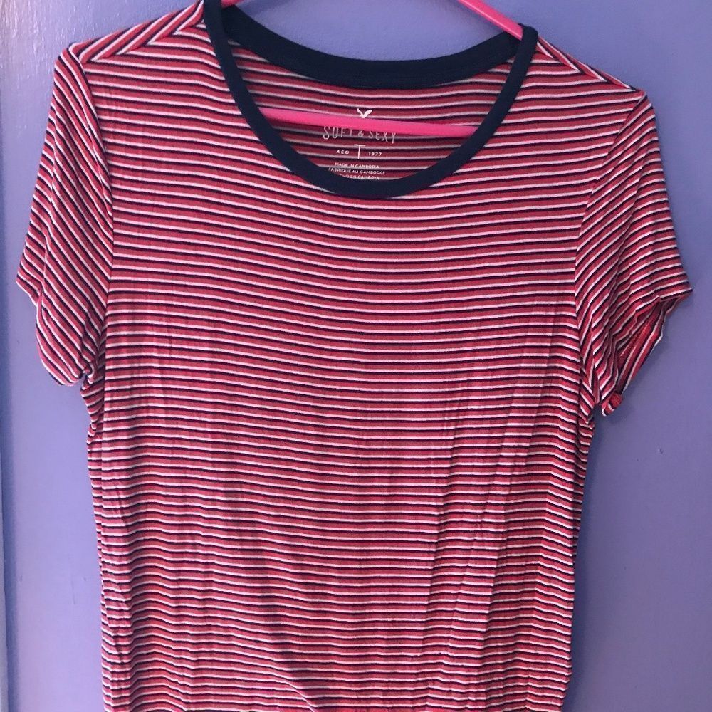 American Eagle Outfitters Red/White/Blue Soft Tee size M